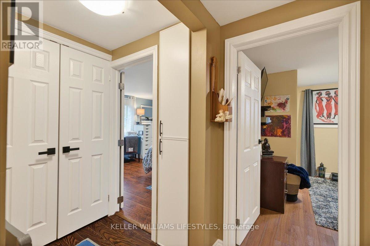 97 Main Street, Southwest Middlesex, Ontario  N0L 1M0 - Photo 13 - X12949192