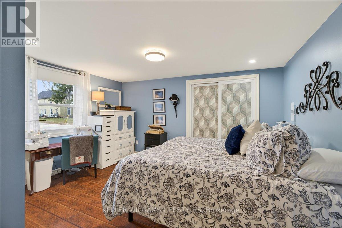 97 Main Street, Southwest Middlesex, Ontario  N0L 1M0 - Photo 14 - X12949192