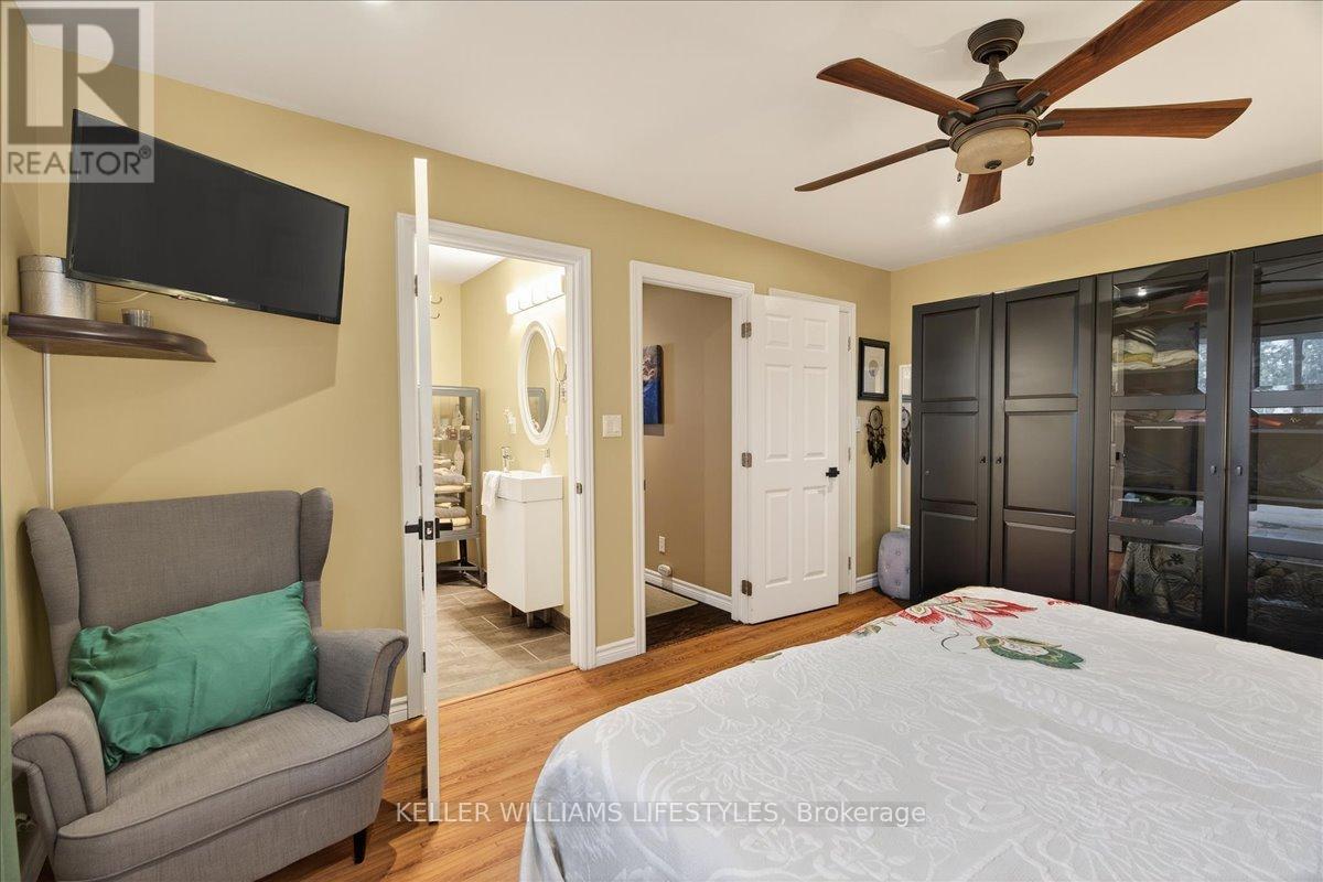 97 Main Street, Southwest Middlesex, Ontario  N0L 1M0 - Photo 28 - X12949192