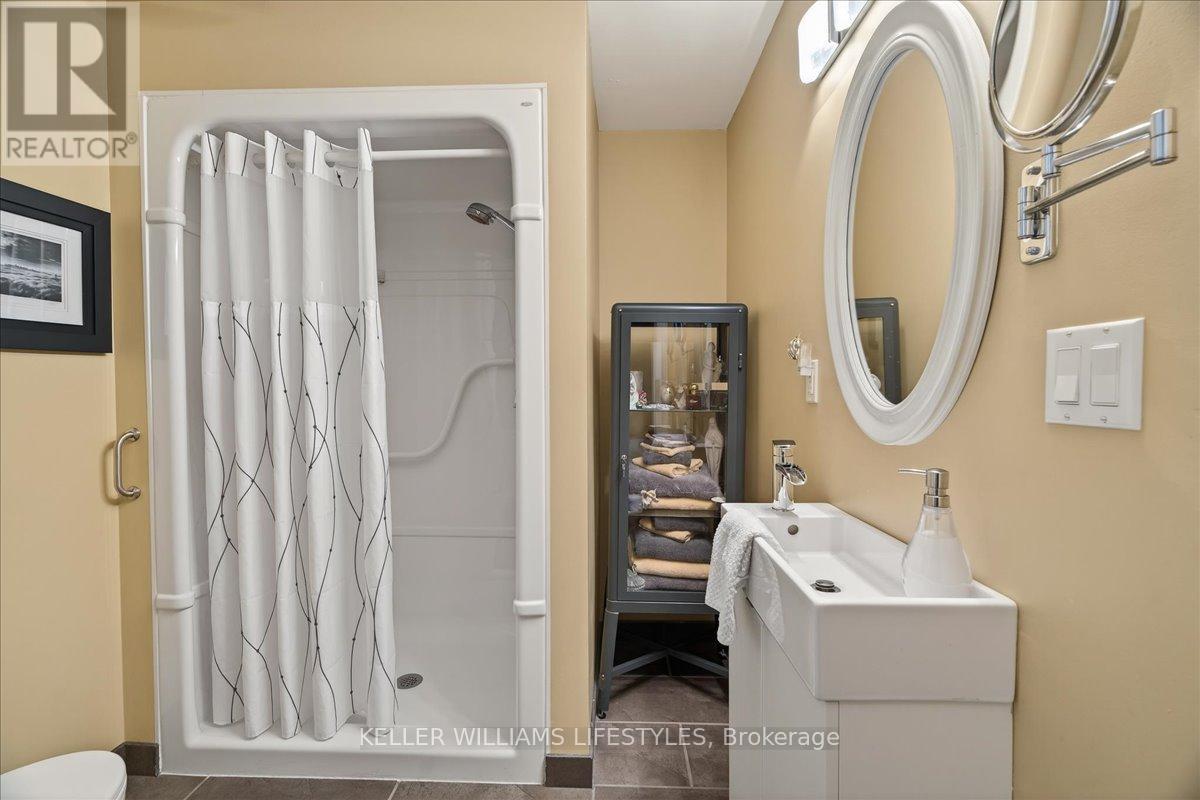 97 Main Street, Southwest Middlesex, Ontario  N0L 1M0 - Photo 30 - X12949192