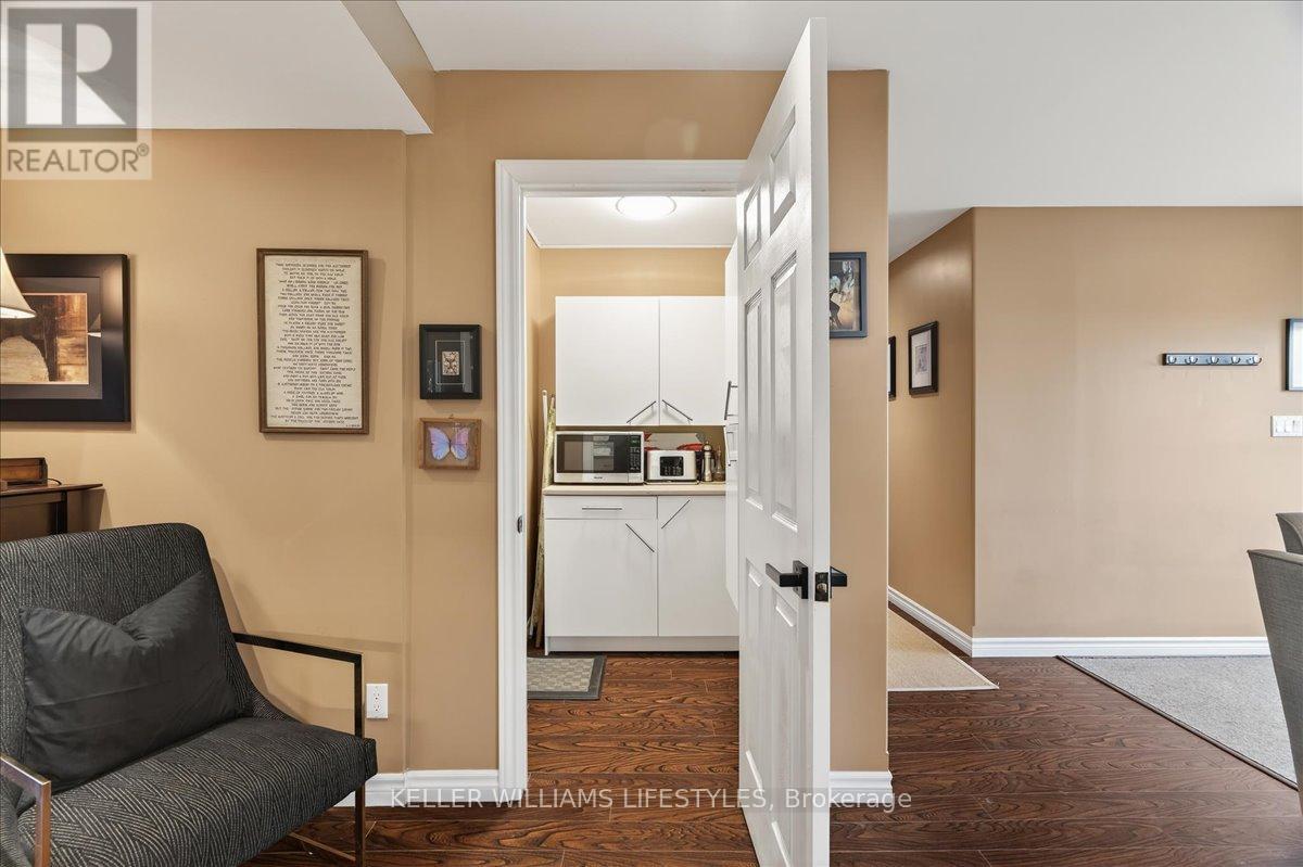 97 Main Street, Southwest Middlesex, Ontario  N0L 1M0 - Photo 32 - X12949192