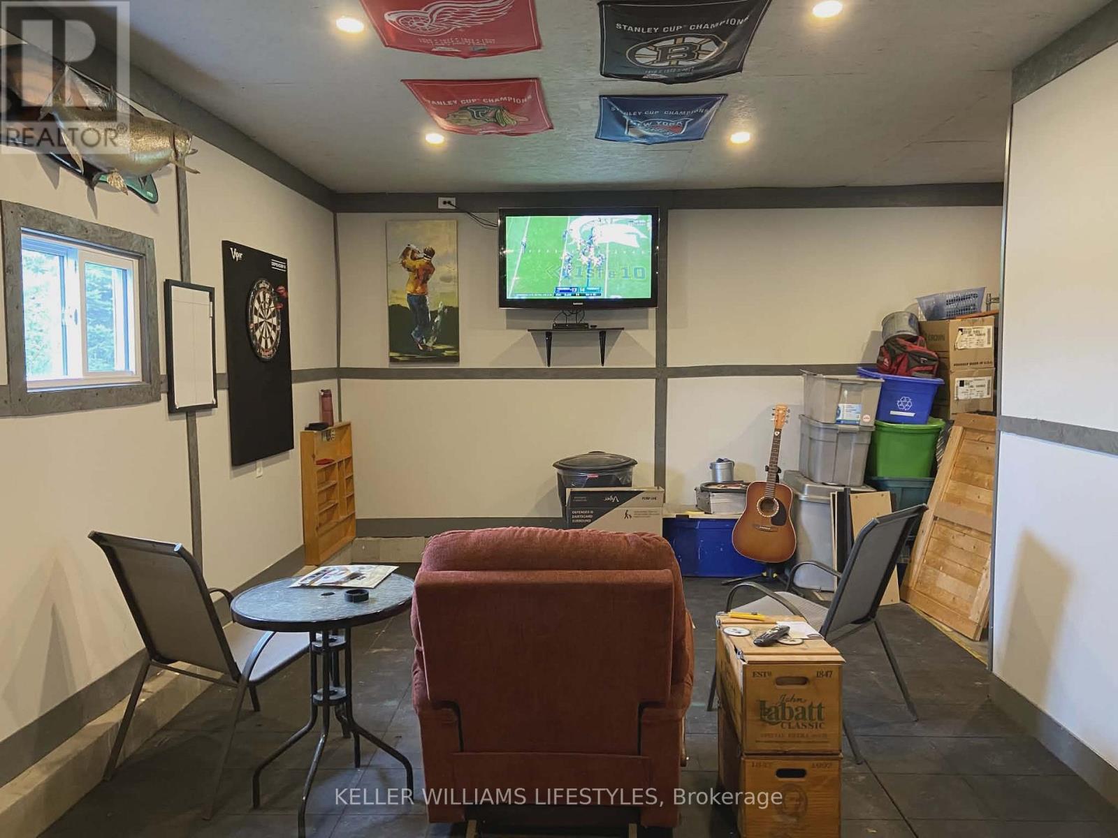 97 Main Street, Southwest Middlesex, Ontario  N0L 1M0 - Photo 36 - X12949192