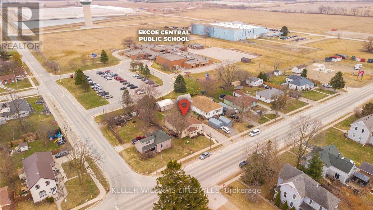 97 Main Street, Southwest Middlesex, Ontario  N0L 1M0 - Photo 39 - X12949192