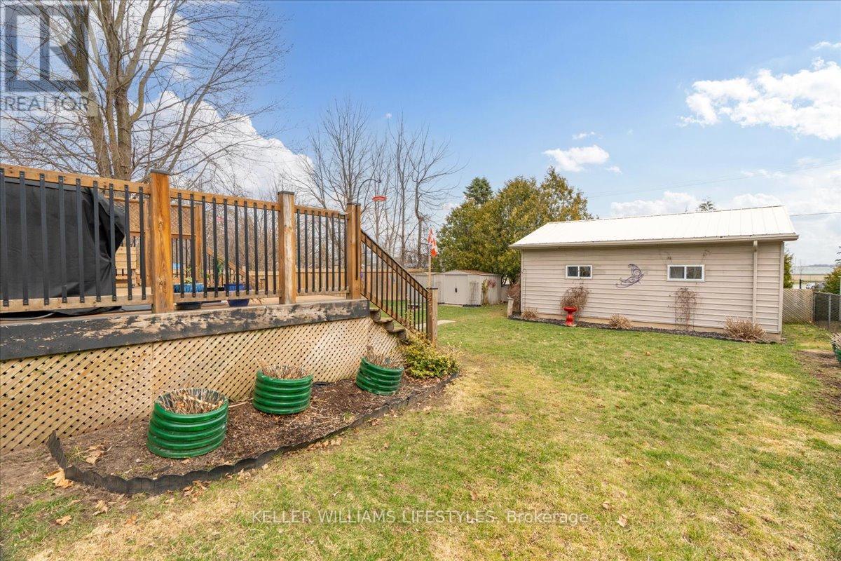 97 Main Street, Southwest Middlesex, Ontario  N0L 1M0 - Photo 45 - X12949192