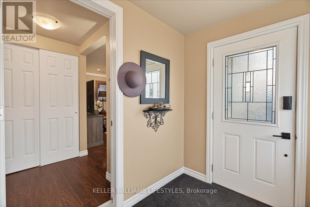 97 Main Street, Southwest Middlesex, Ontario  N0L 1M0 - Photo 6 - X12949192