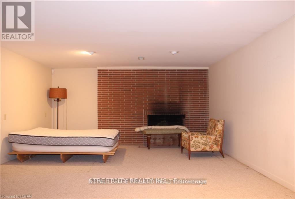 1517 Gloucester Road, London North, Ontario  N6H 2S5 - Photo 12 - X12949336