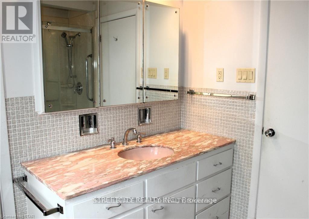 1517 Gloucester Road, London North, Ontario  N6H 2S5 - Photo 15 - X12949336