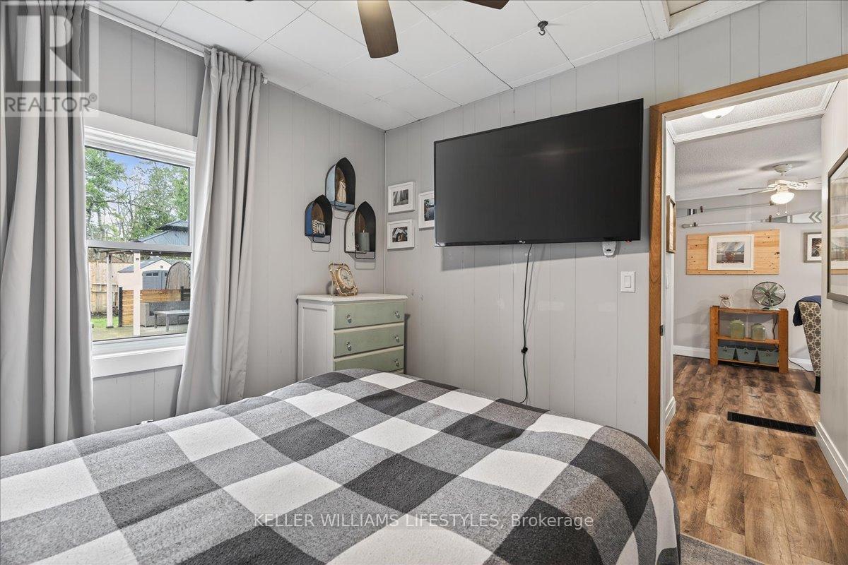 7551 Riverside Drive, Lambton Shores, Ontario  N0M 2L0 - Photo 17 - X12949364
