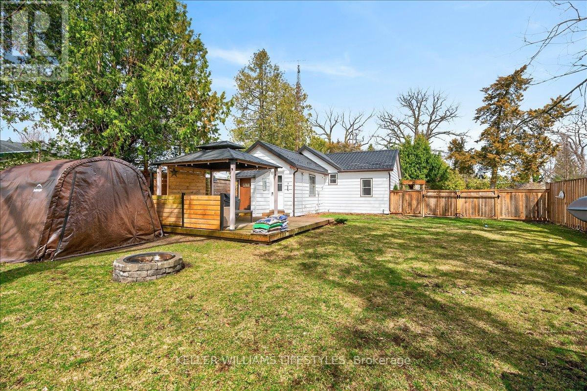 7551 Riverside Drive, Lambton Shores, Ontario  N0M 2L0 - Photo 25 - X12949364