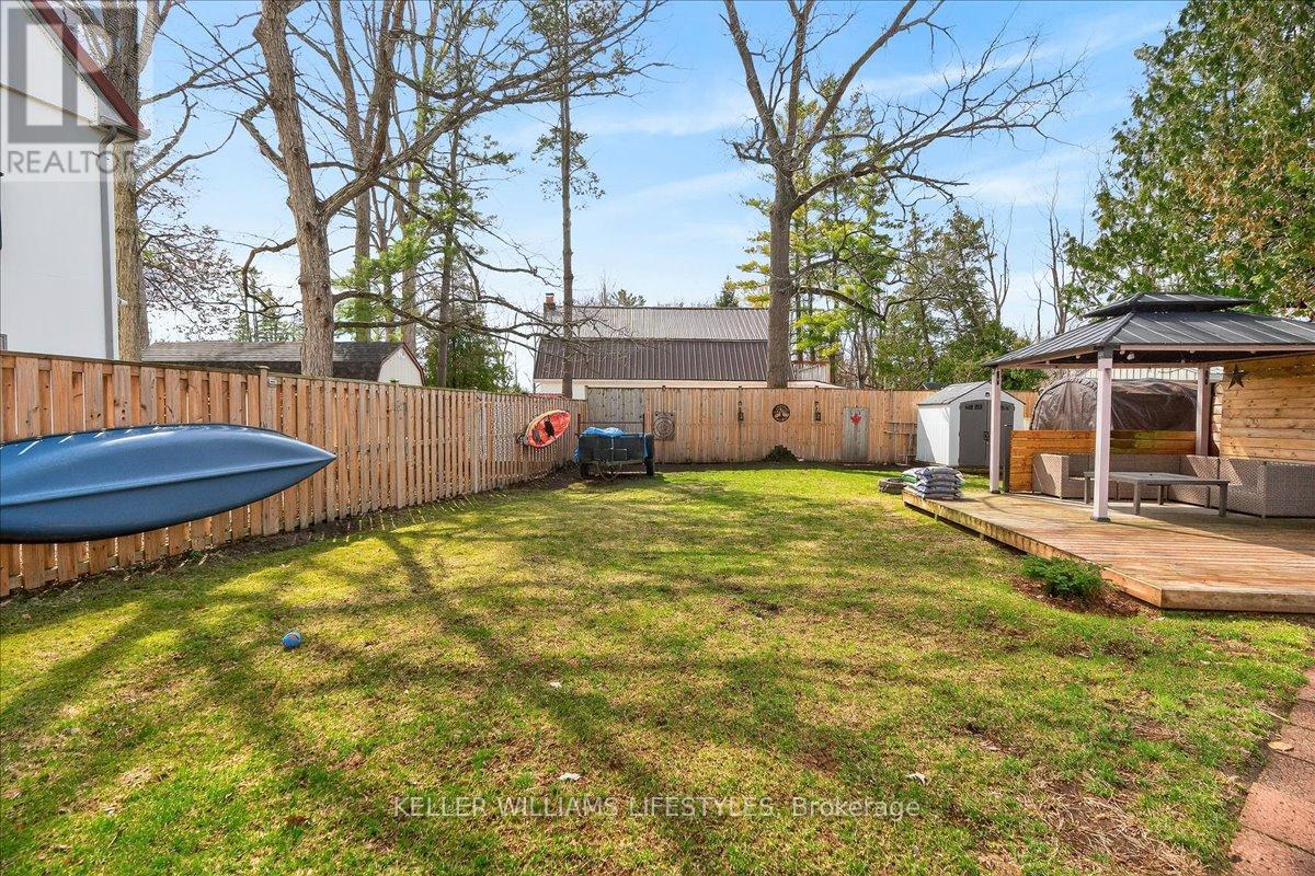 7551 Riverside Drive, Lambton Shores, Ontario  N0M 2L0 - Photo 29 - X12949364