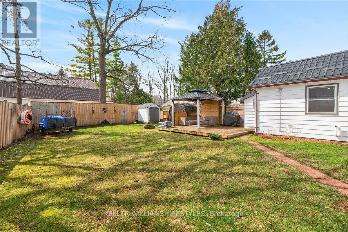 7551 Riverside Drive, Lambton Shores, Ontario  N0M 2L0 - Photo 30 - X12949364