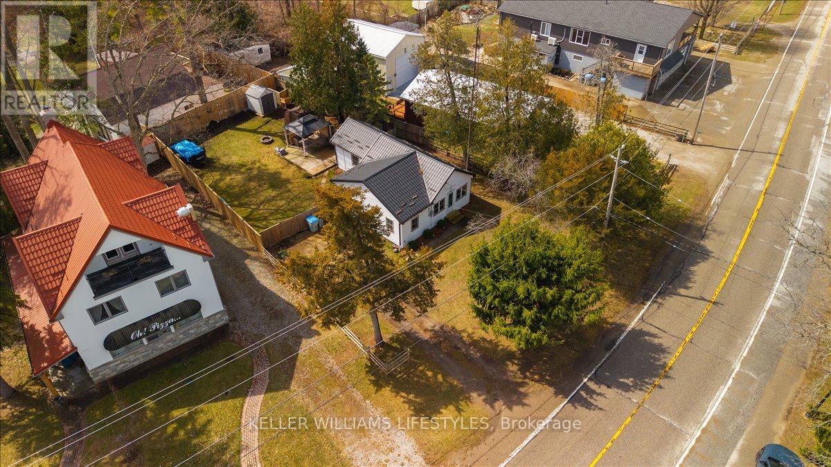 7551 Riverside Drive, Lambton Shores, Ontario  N0M 2L0 - Photo 34 - X12949364