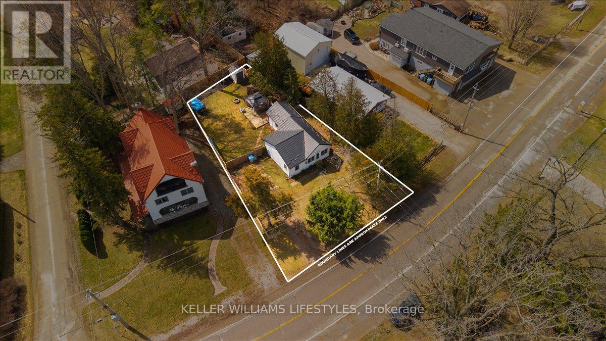 7551 Riverside Drive, Lambton Shores, Ontario  N0M 2L0 - Photo 35 - X12949364