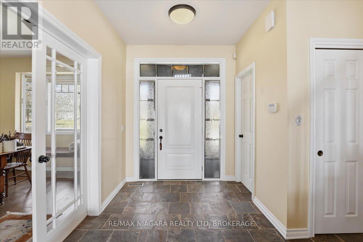 3585 Yacht Harbour Road, Fort Erie, Ontario  L0S 1N0 - Photo 15 - X12949060