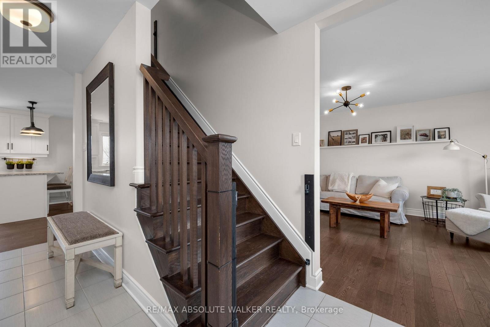 95 Settlement Lane, Russell, Ontario  K4R 0A4 - Photo 5 - X12949204