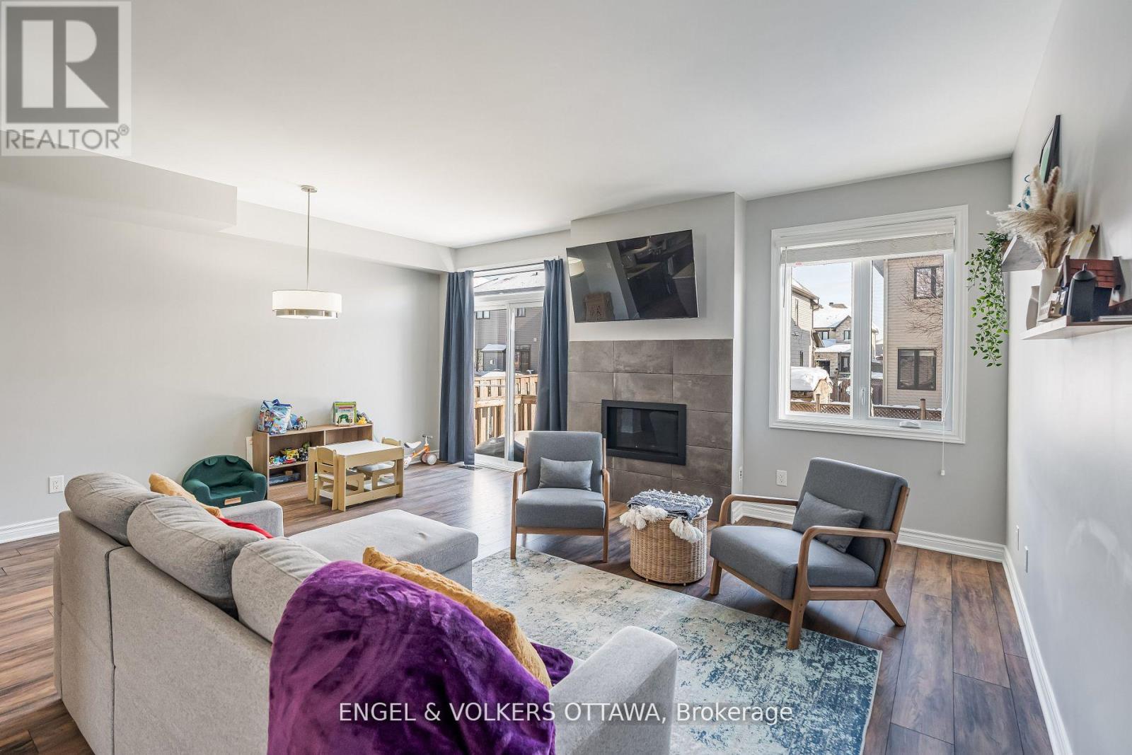 284 Munro Street, Carleton Place, Ontario  K7C 0P2 - Photo 11 - X12949286