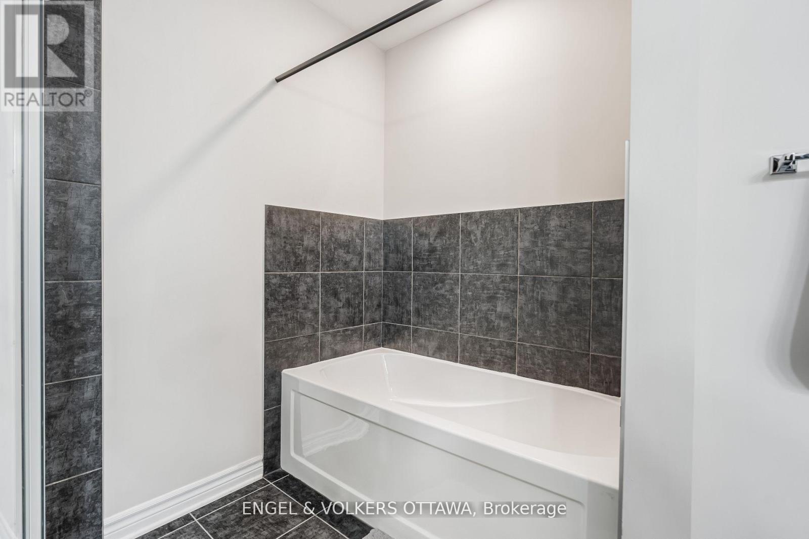 284 Munro Street, Carleton Place, Ontario  K7C 0P2 - Photo 24 - X12949286