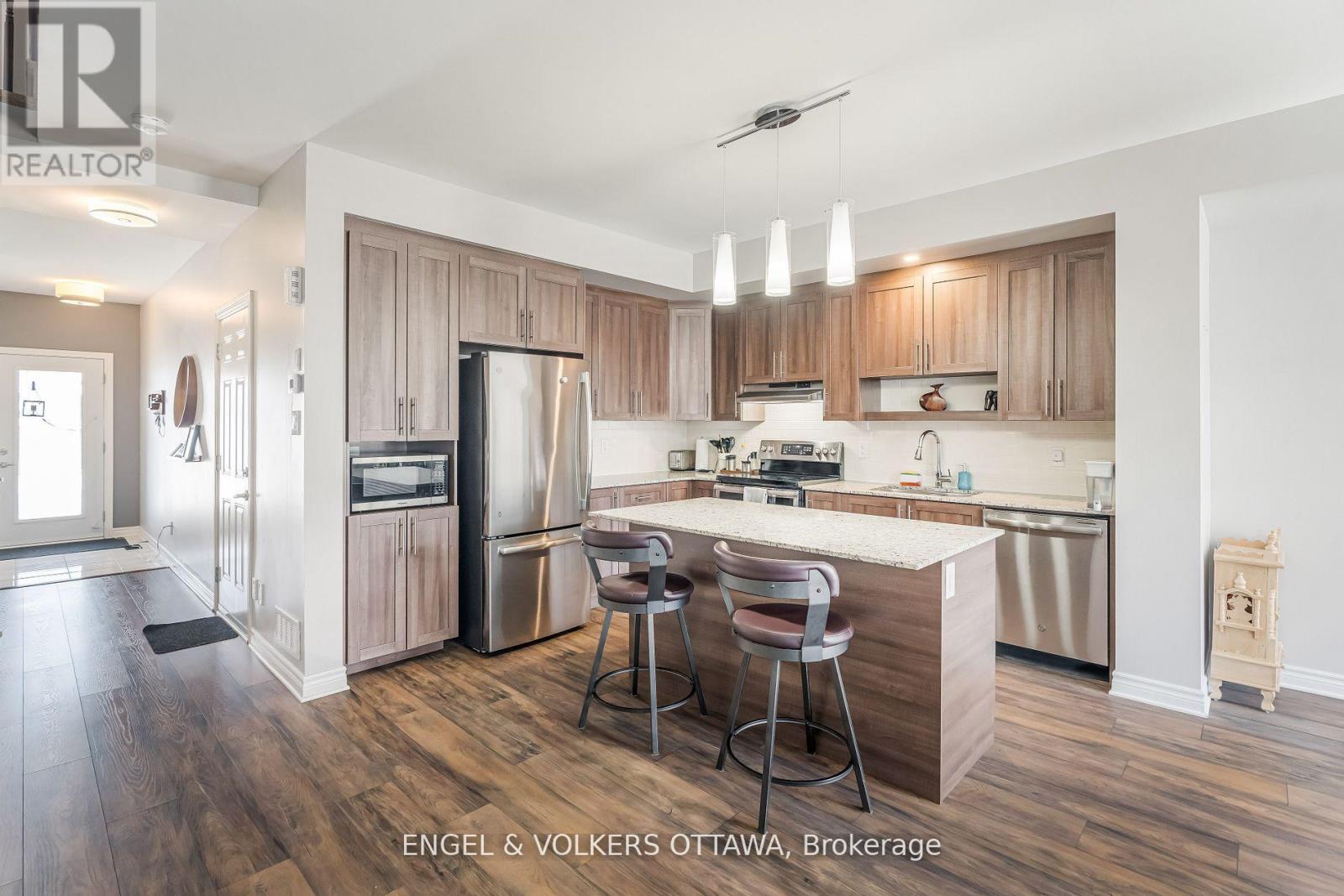 284 Munro Street, Carleton Place, Ontario  K7C 0P2 - Photo 4 - X12949286