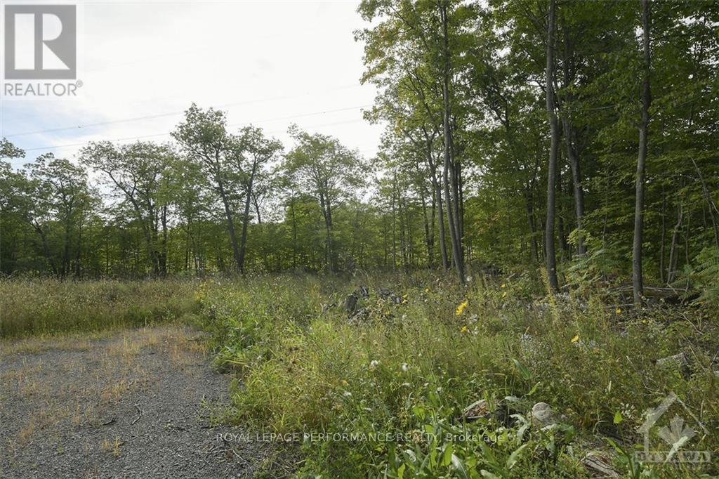 1310 Cumberland Ridge Drive, Ottawa, Ontario  K4C 1E1 - Photo 1 - X12949310