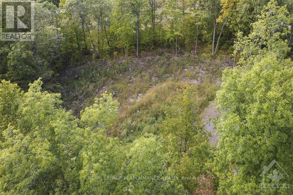 1310 Cumberland Ridge Drive, Ottawa, Ontario  K4C 1E1 - Photo 15 - X12949310