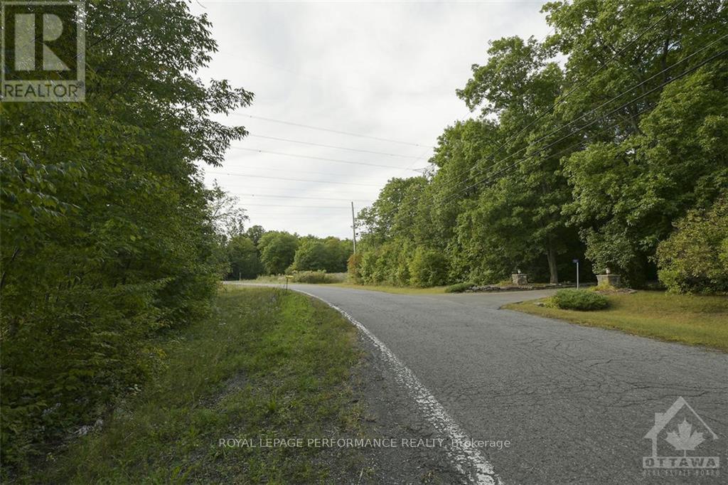 1310 Cumberland Ridge Drive, Ottawa, Ontario  K4C 1E1 - Photo 2 - X12949310