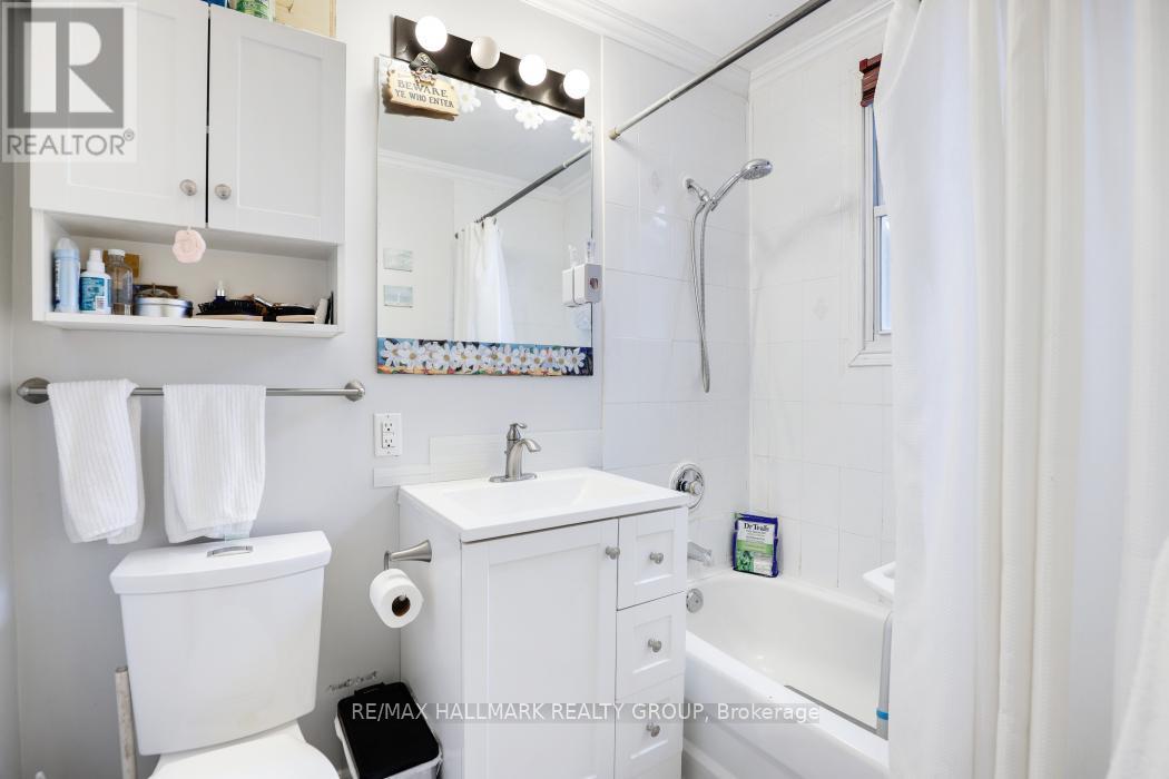 324 Blake Boulevard, Ottawa, Ontario  K1L 6L5 - Photo 23 - X12949372