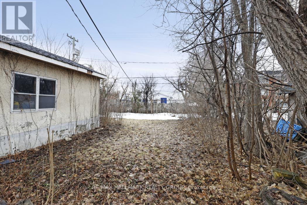 324 Blake Boulevard, Ottawa, Ontario  K1L 6L5 - Photo 27 - X12949372