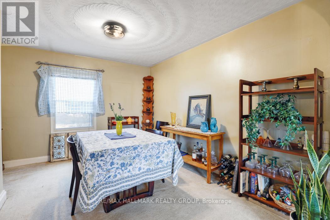 324 Blake Boulevard, Ottawa, Ontario  K1L 6L5 - Photo 7 - X12949372