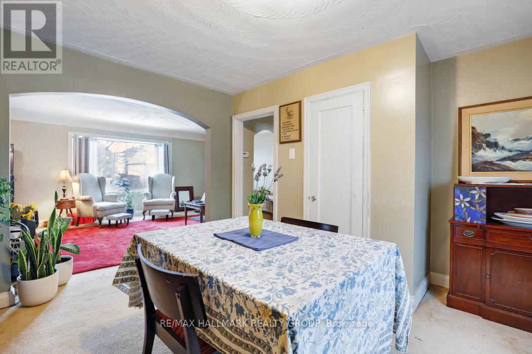 324 Blake Boulevard, Ottawa, Ontario  K1L 6L5 - Photo 8 - X12949372