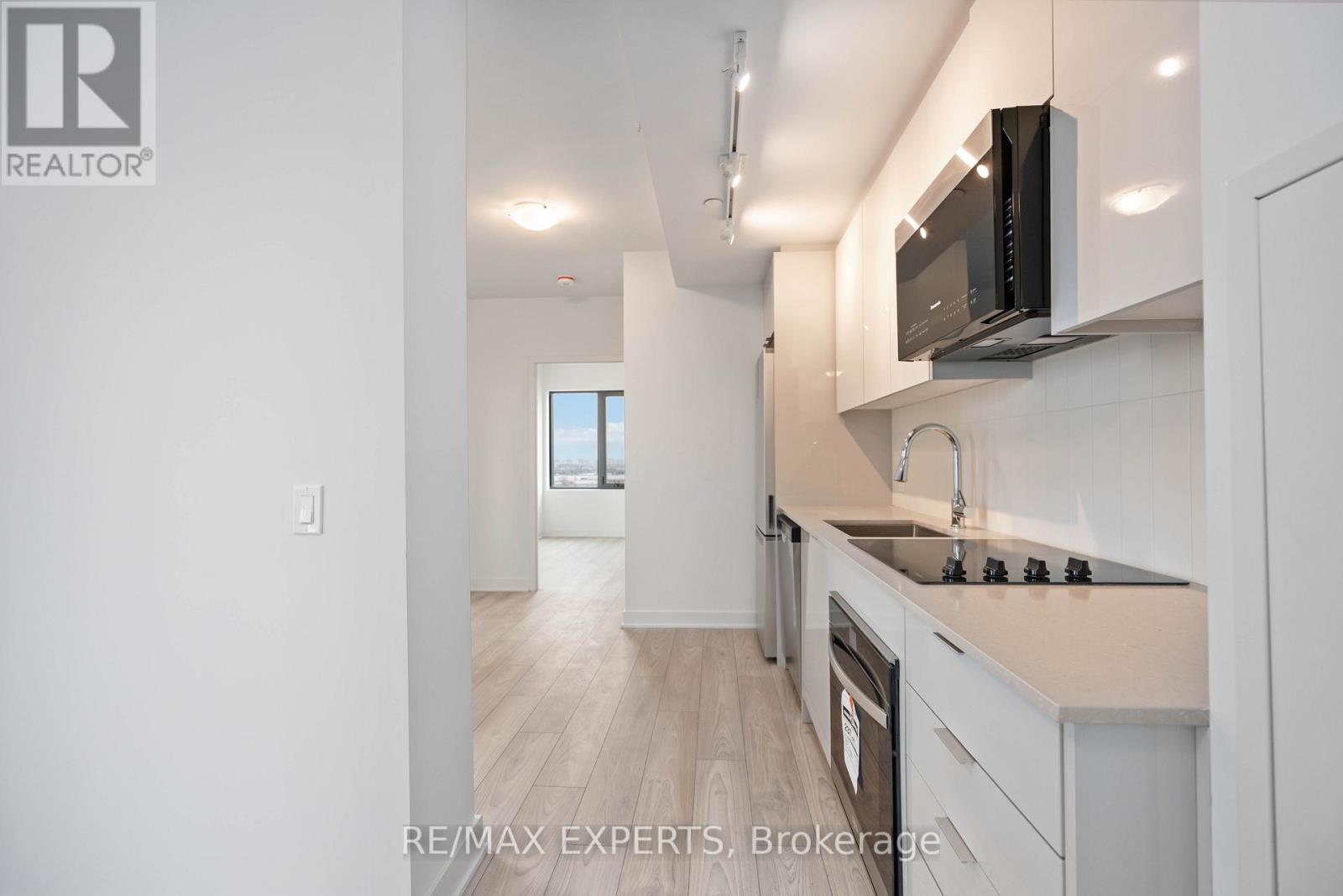 1107 - 2920 Highway 7 Road, Vaughan, Ontario  L4K 0P4 - Photo 11 - N12896978