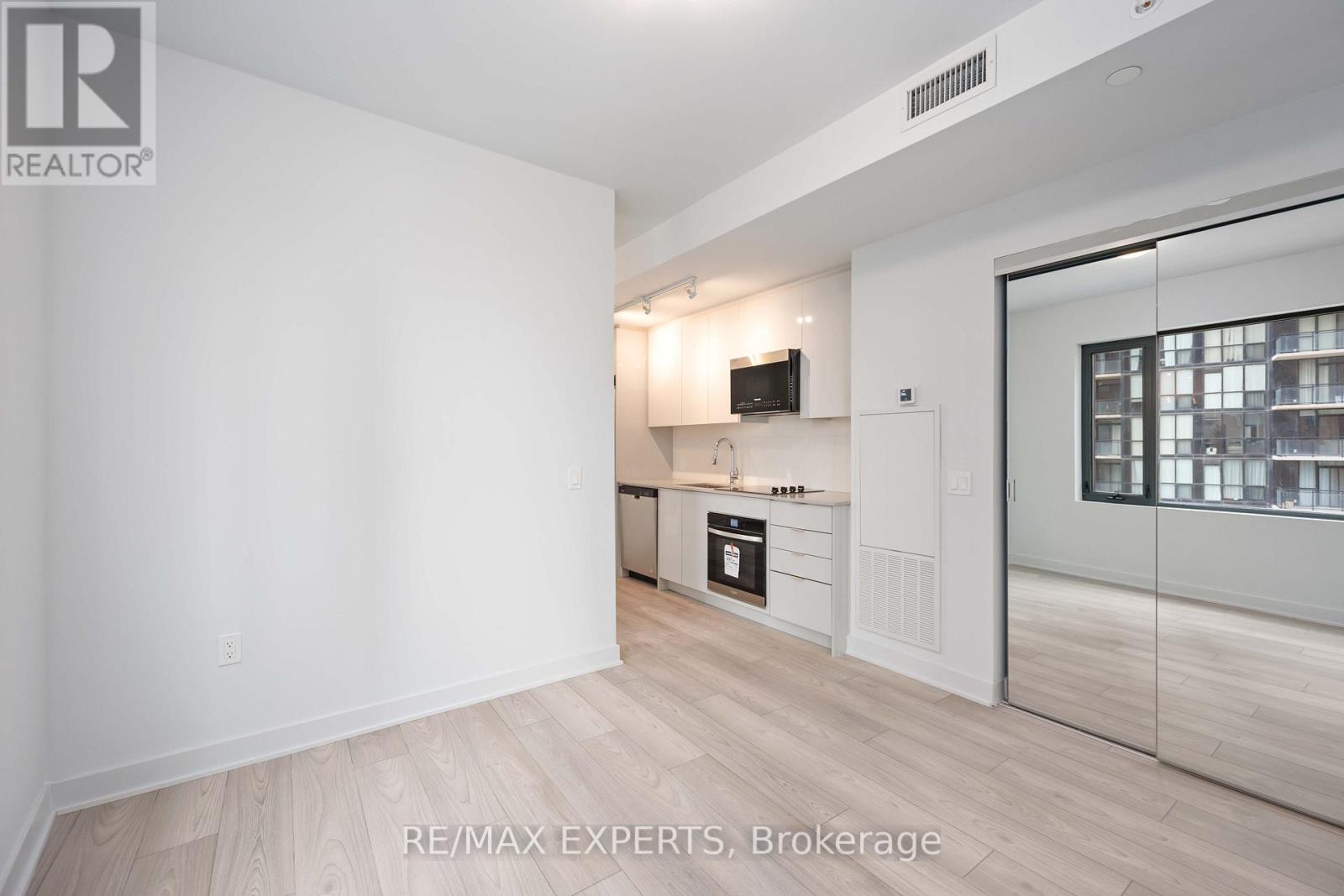 1107 - 2920 Highway 7 Road, Vaughan, Ontario  L4K 0P4 - Photo 16 - N12896978