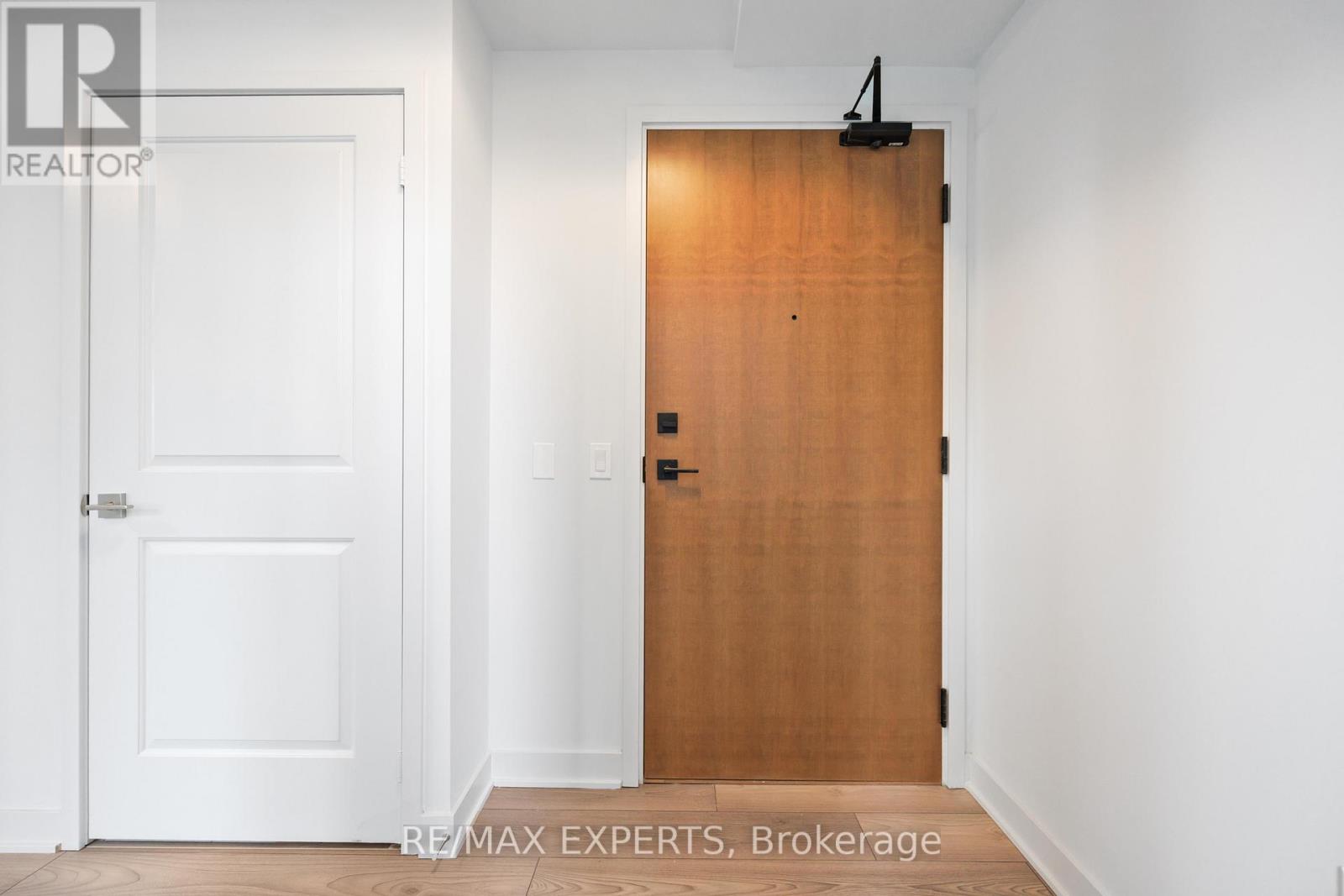 1107 - 2920 Highway 7 Road, Vaughan, Ontario  L4K 0P4 - Photo 4 - N12896978