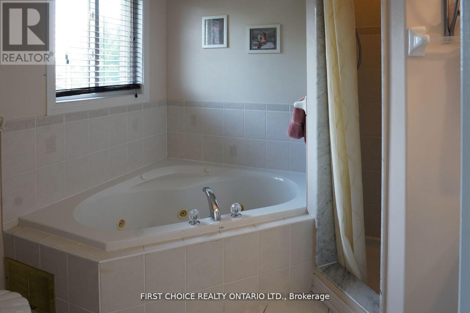 43 Buchanan Drive, New Tecumseth, Ontario  L9R 0A2 - Photo 28 - N12933958