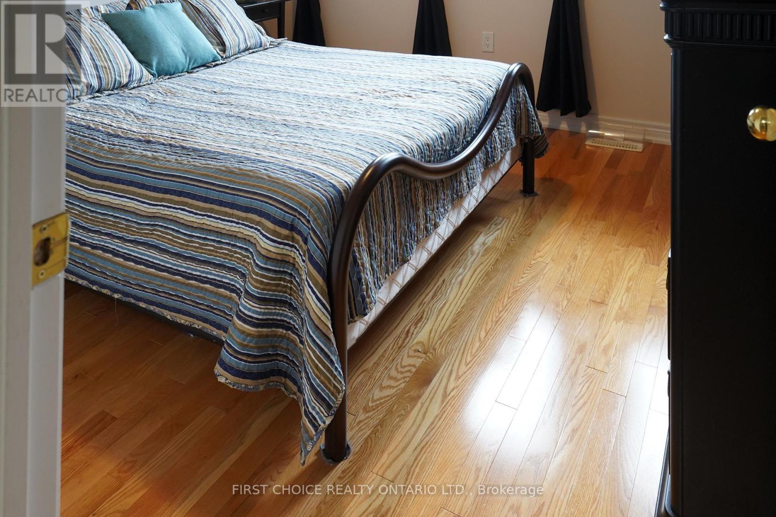 43 Buchanan Drive, New Tecumseth, Ontario  L9R 0A2 - Photo 25 - N12933958