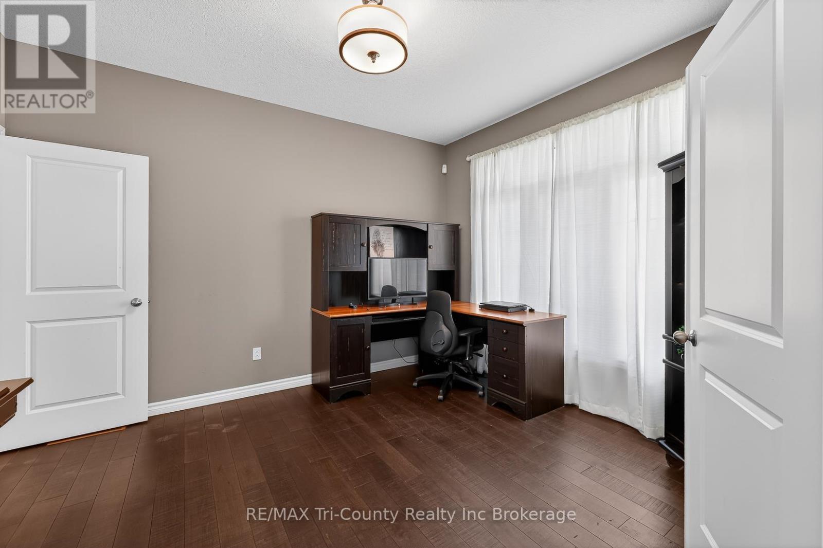 68 Colin Avenue, Tillsonburg, Ontario  N4G 0E5 - Photo 13 - X12949306