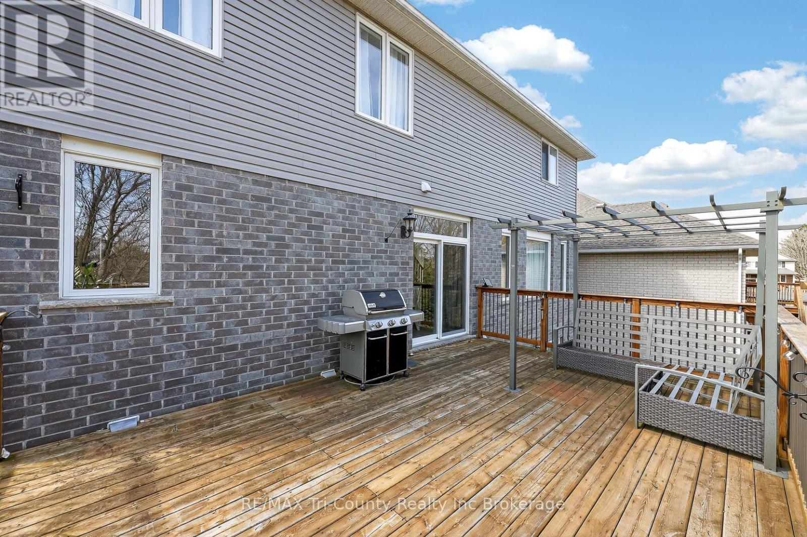 68 Colin Avenue, Tillsonburg, Ontario  N4G 0E5 - Photo 36 - X12949306