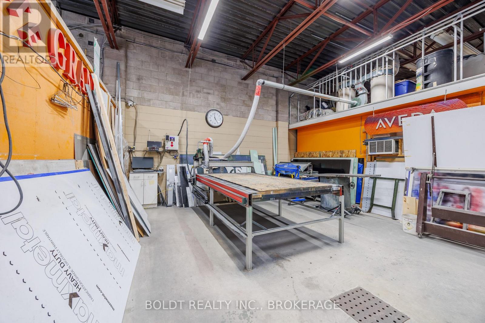 52 Scott Street W, St. Catharines, Ontario  L2R 1E1 - Photo 13 - X12949224