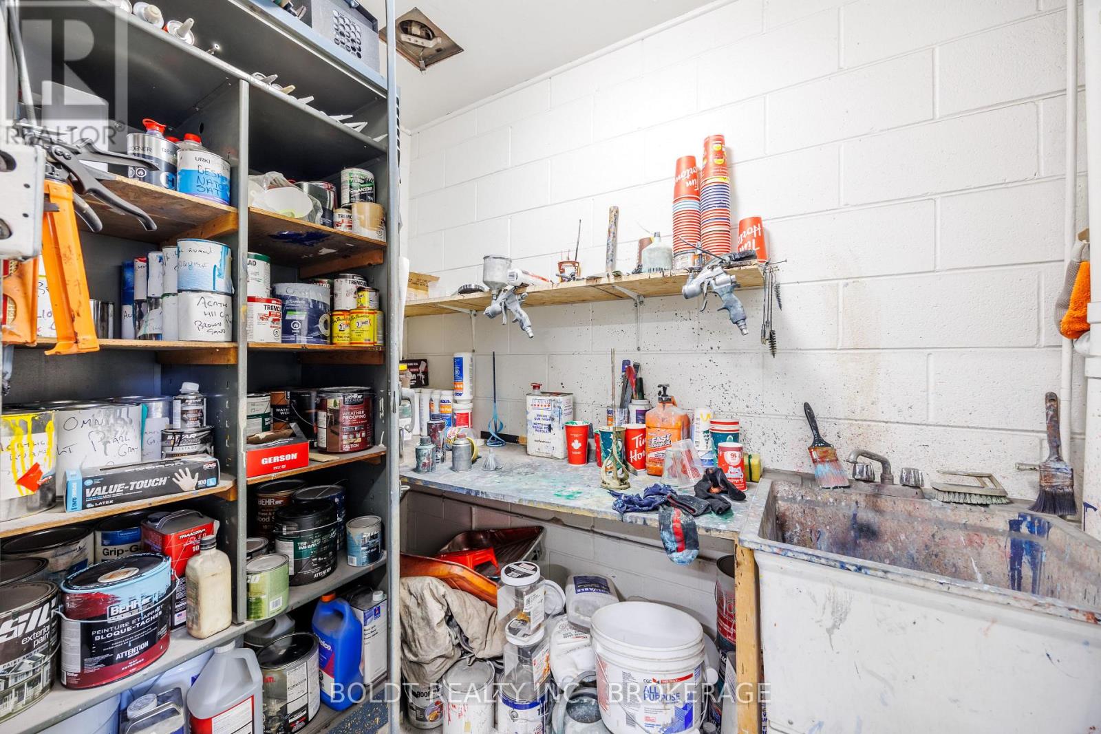 52 Scott Street W, St. Catharines, Ontario  L2R 1E1 - Photo 16 - X12949224