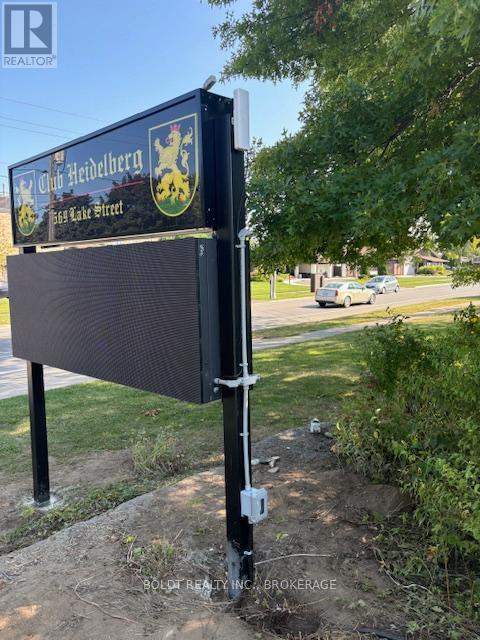 52 Scott Street W, St. Catharines, Ontario  L2R 1E1 - Photo 24 - X12949224