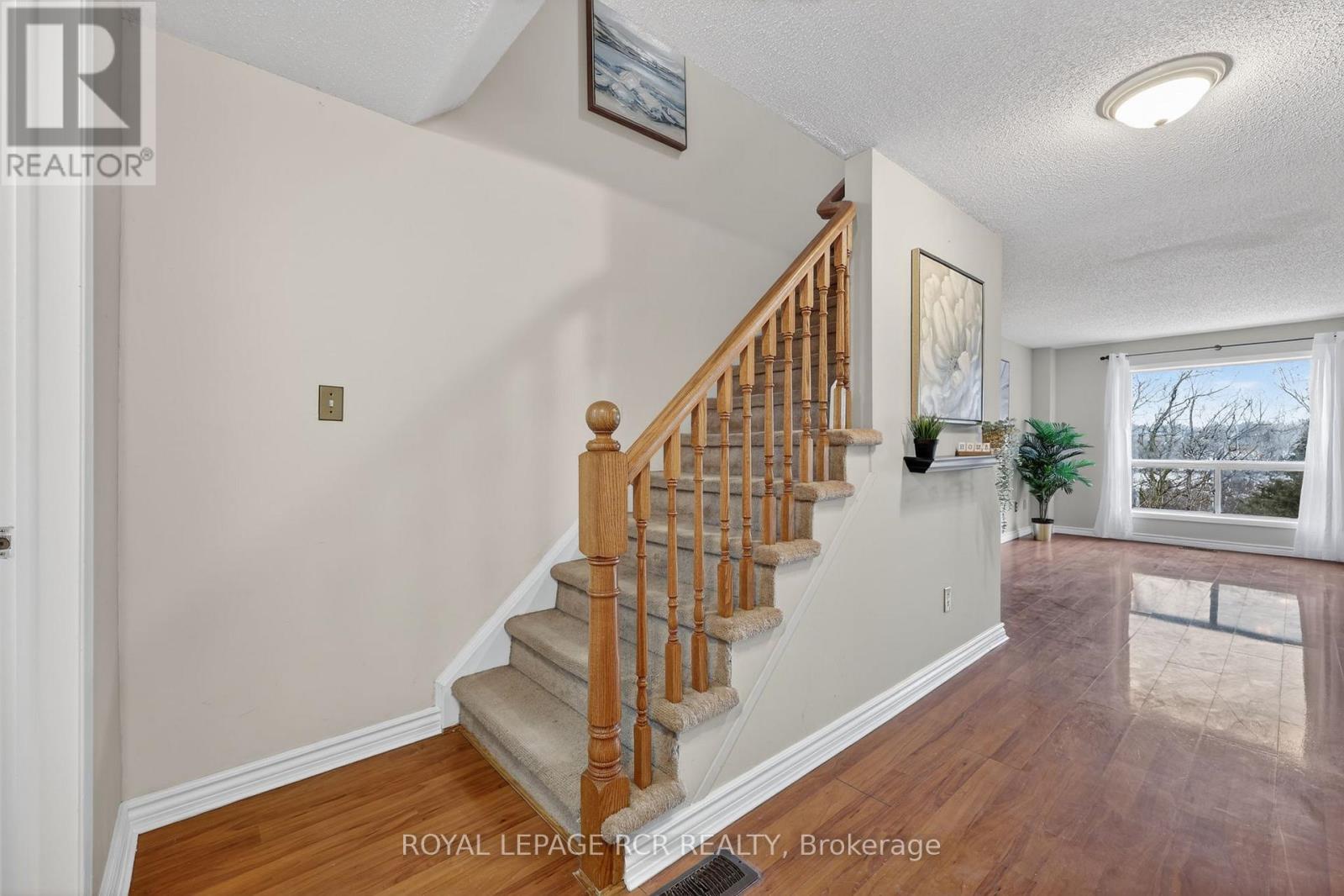 120 Lakeview Court, Orangeville, Ontario  L9W 4P3 - Photo 13 - W12854682