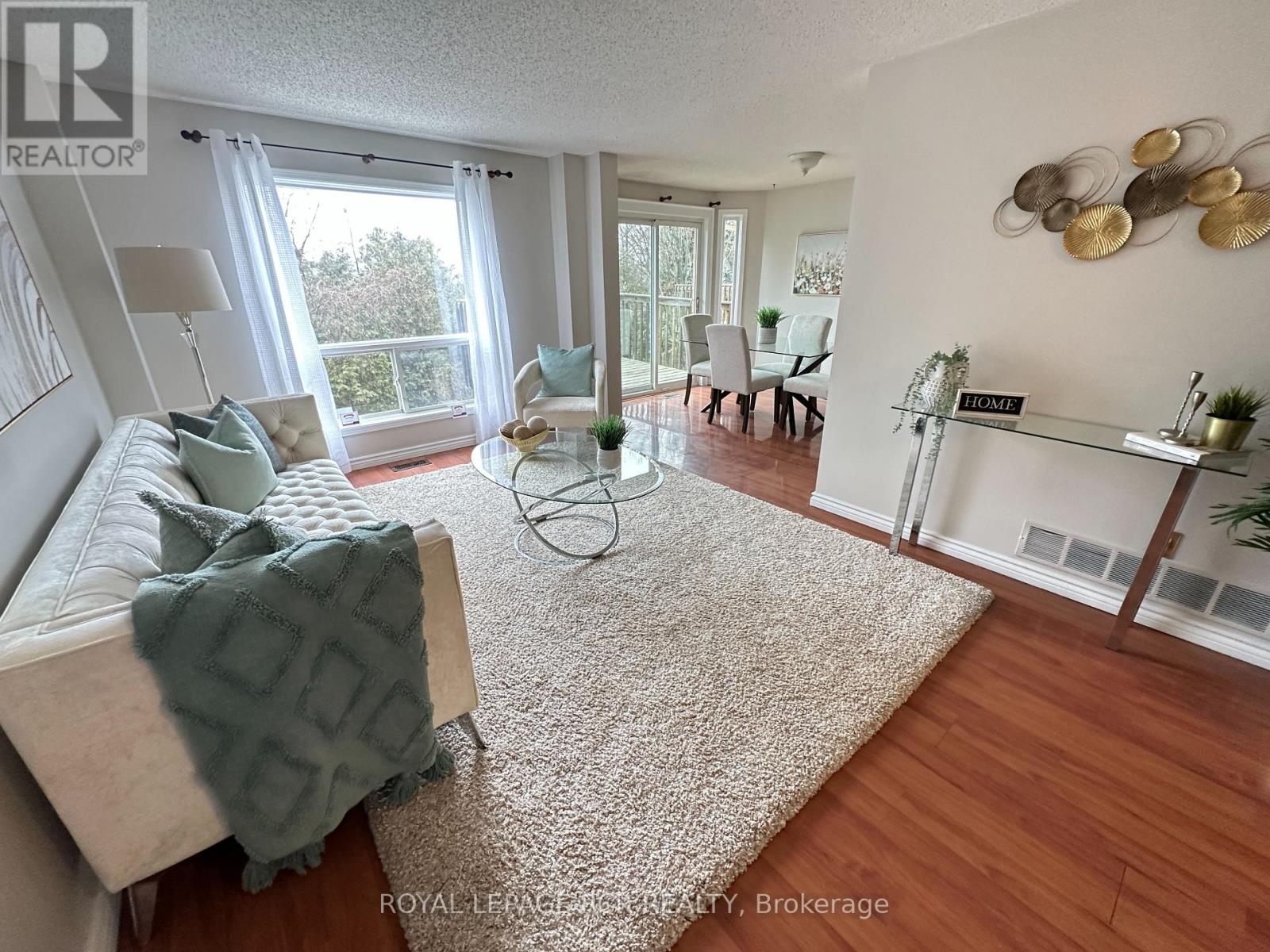 120 Lakeview Court, Orangeville, Ontario  L9W 4P3 - Photo 4 - W12854682