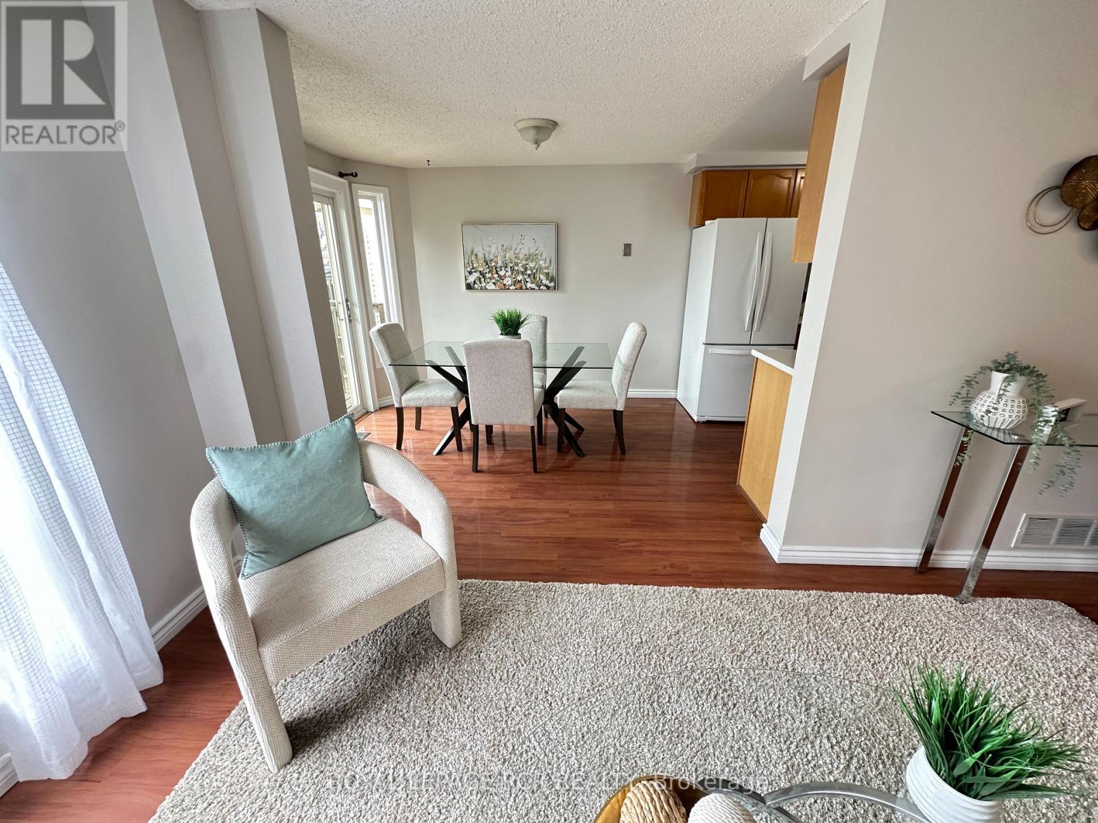 120 Lakeview Court, Orangeville, Ontario  L9W 4P3 - Photo 9 - W12854682