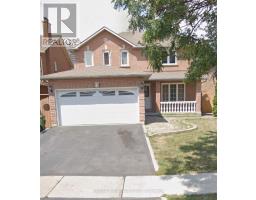 10 HULLRICK DRIVE, Toronto, Ontario