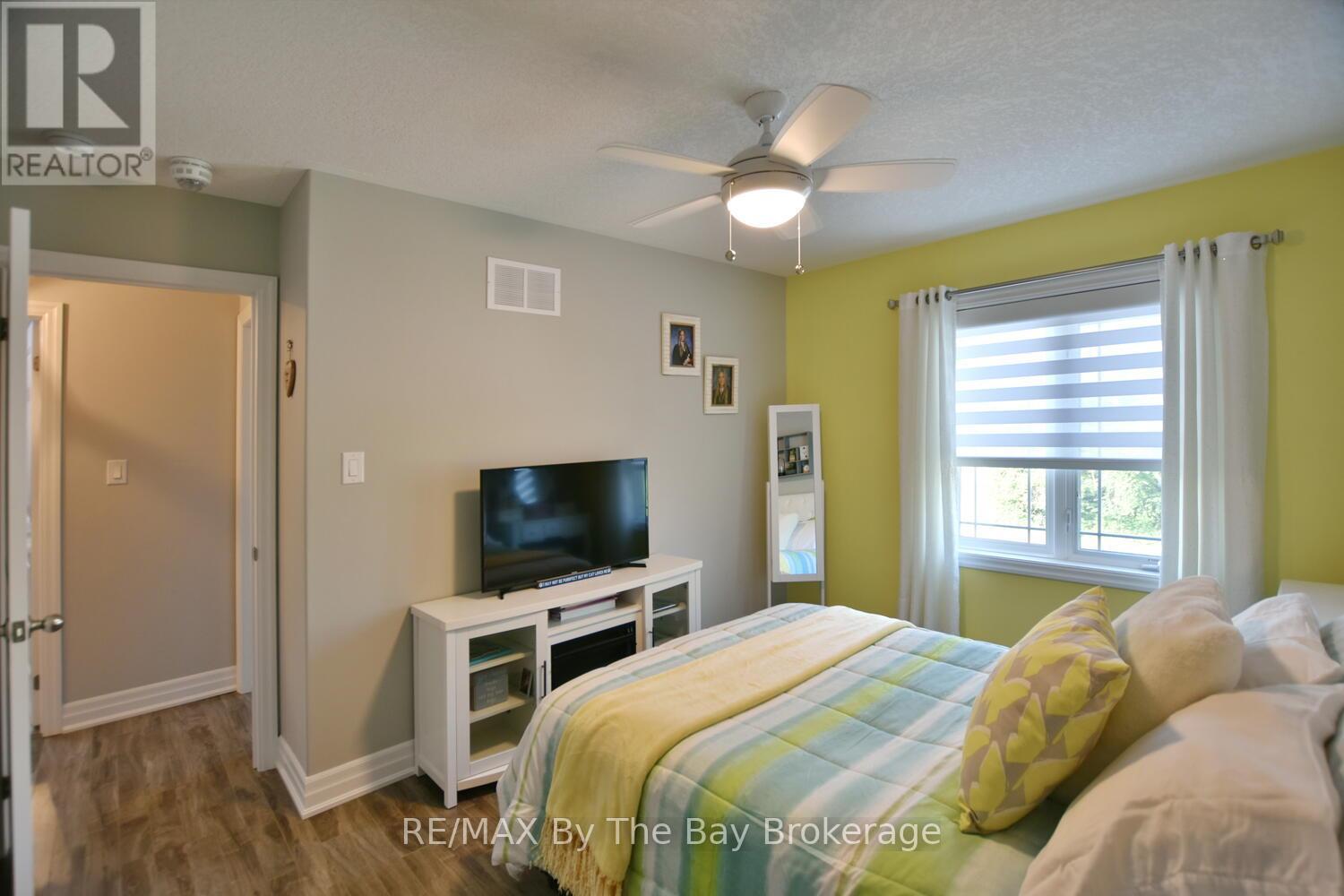 121 45th Street N, Wasaga Beach, Ontario  L9Z 1Z4 - Photo 25 - S12949380