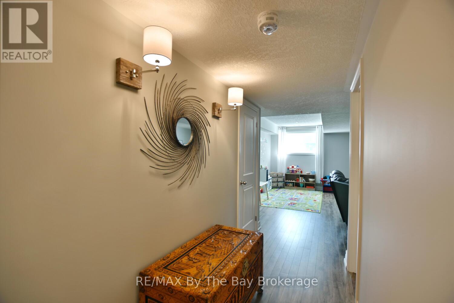 121 45th Street N, Wasaga Beach, Ontario  L9Z 1Z4 - Photo 28 - S12949380