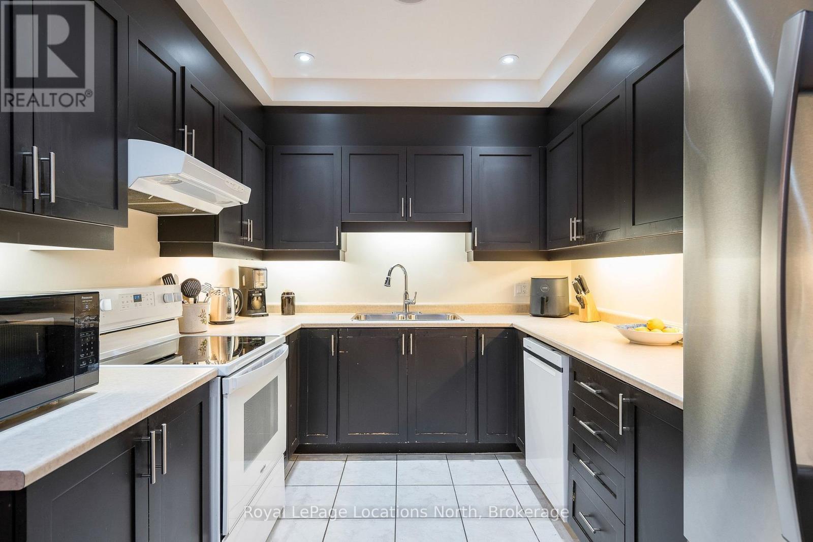 #201 - 25 Beaver Street S, Blue Mountains, Ontario  N0H 2P0 - Photo 11 - X12949188