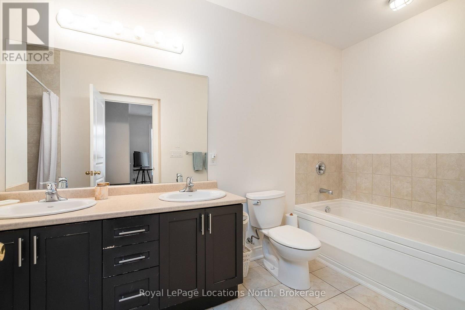 #201 - 25 Beaver Street S, Blue Mountains, Ontario  N0H 2P0 - Photo 17 - X12949188