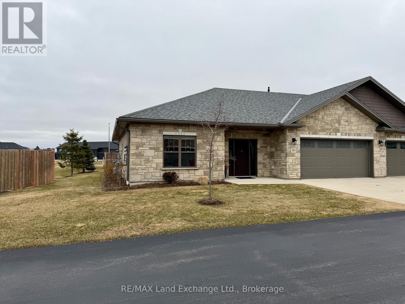 30 - 1050 Waterloo Street, Saugeen Shores, Ontario  N0H 2C3 - Photo 22 - X12949218