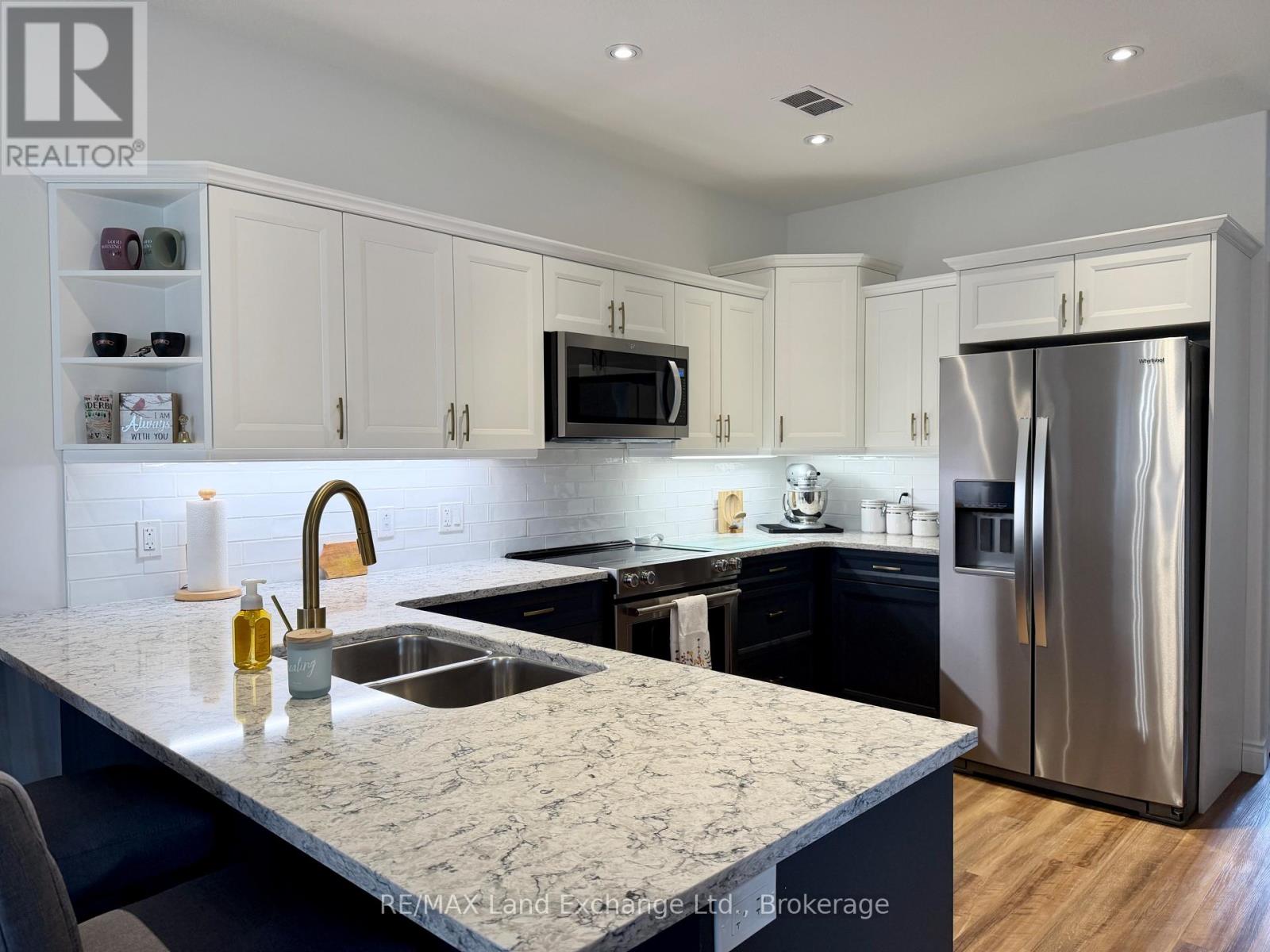 30 - 1050 Waterloo Street, Saugeen Shores, Ontario  N0H 2C3 - Photo 3 - X12949218