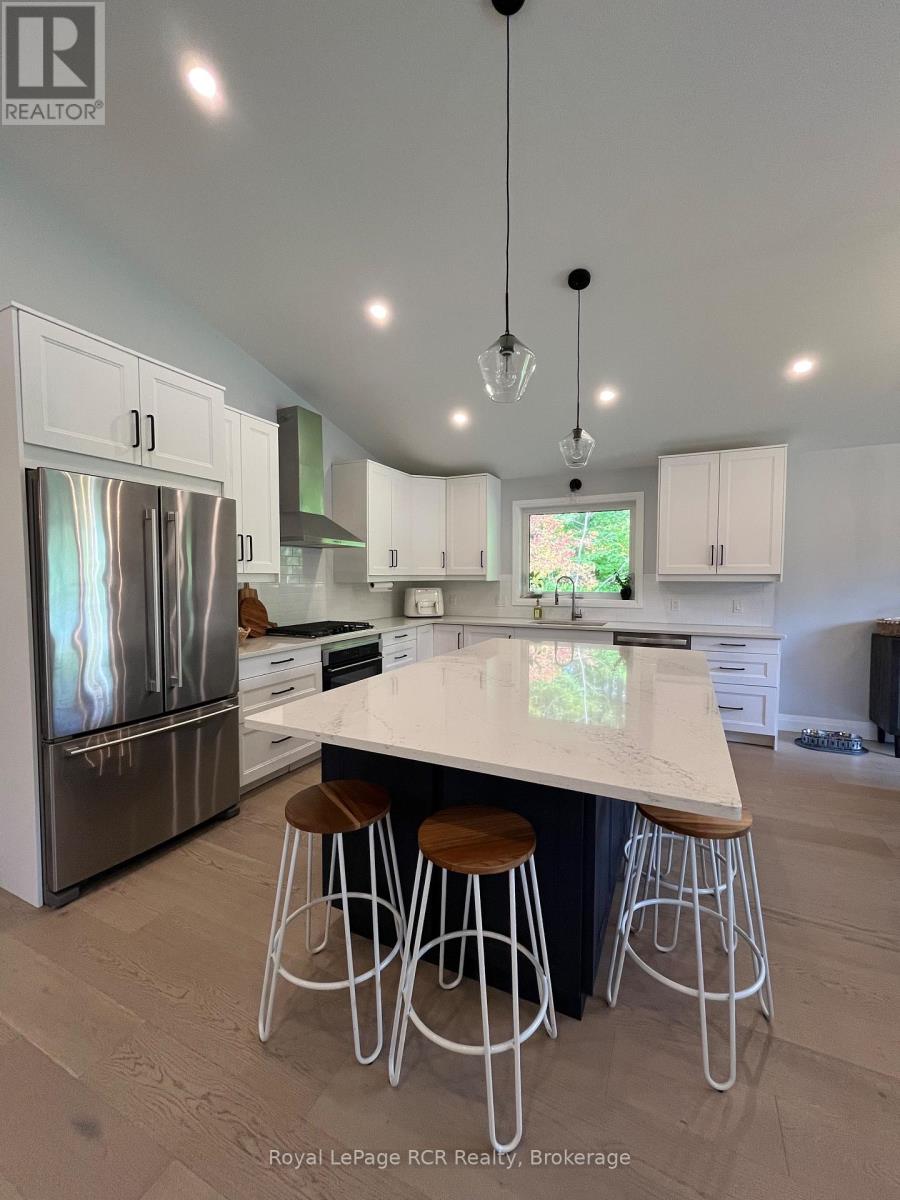 52 Birch Street, South Bruce Peninsula, Ontario  N0H 2G0 - Photo 10 - X12949238